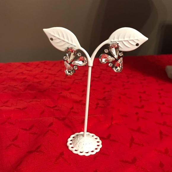 Beautiful Crystal earrings. - Picture 3 of 6